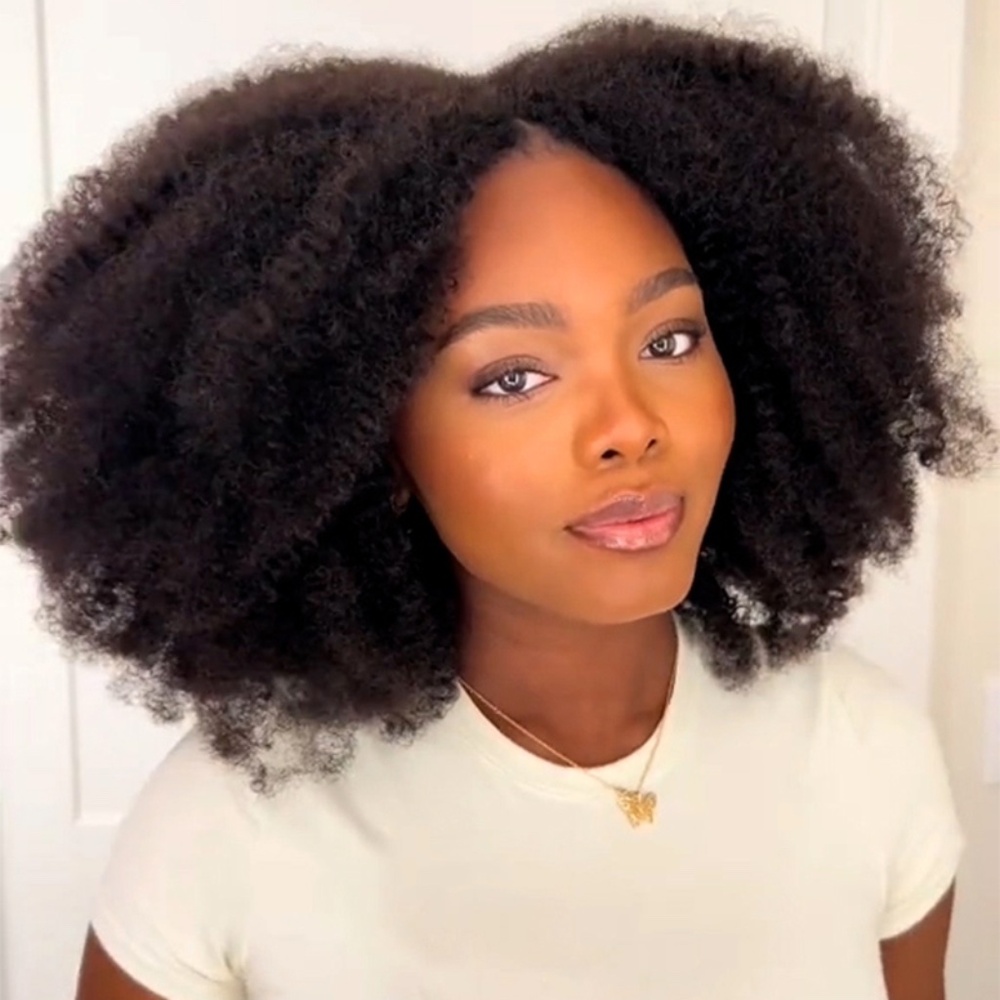 Her Given Hair Kinky BYE BYE Leave-Out™ Thin Part Wig – 18”